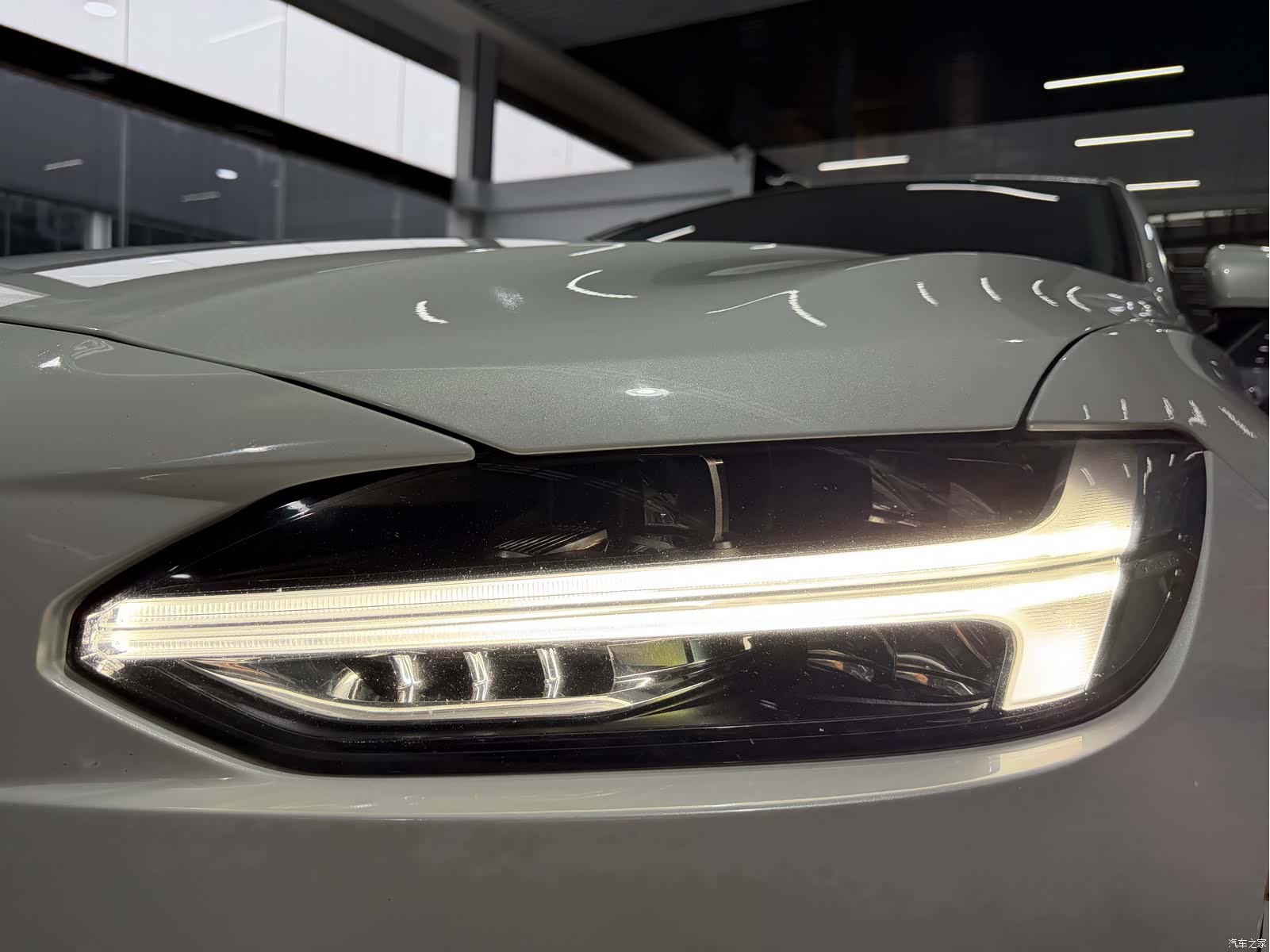 Volvo S90, 2019 10