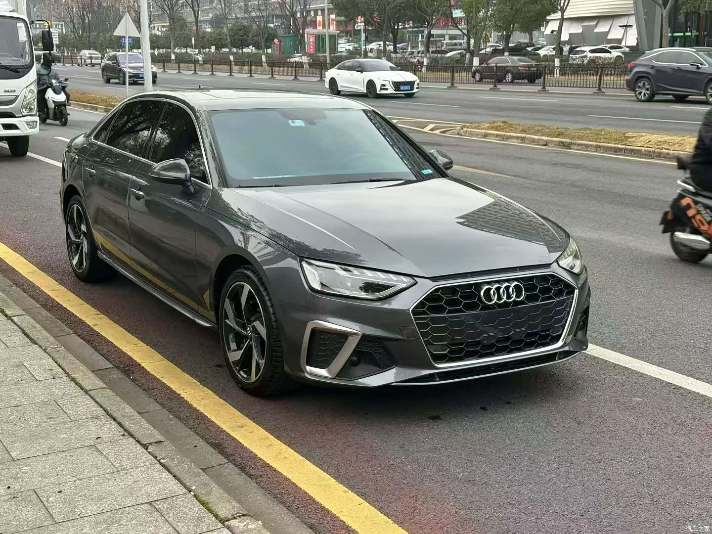 Audi A4L, 2022 3