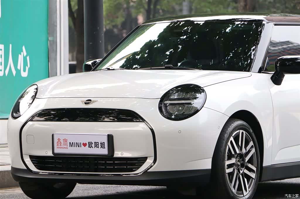 Mini Cooper, 2025 8