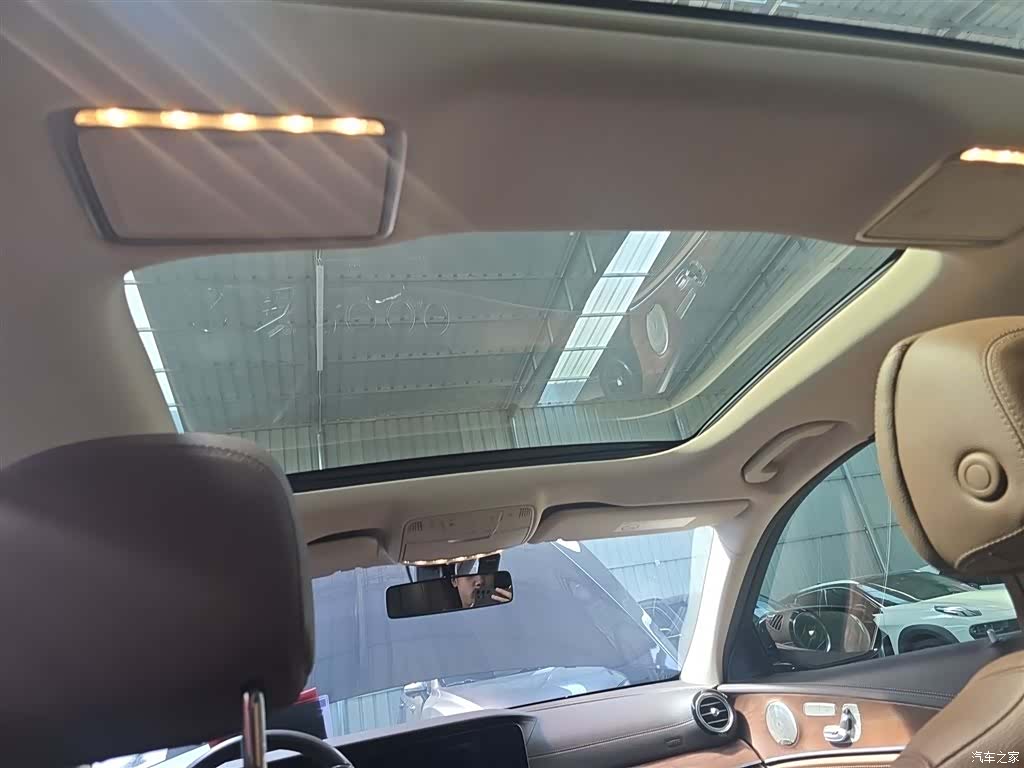 Mercedes-Benz E-Class, 2023 18