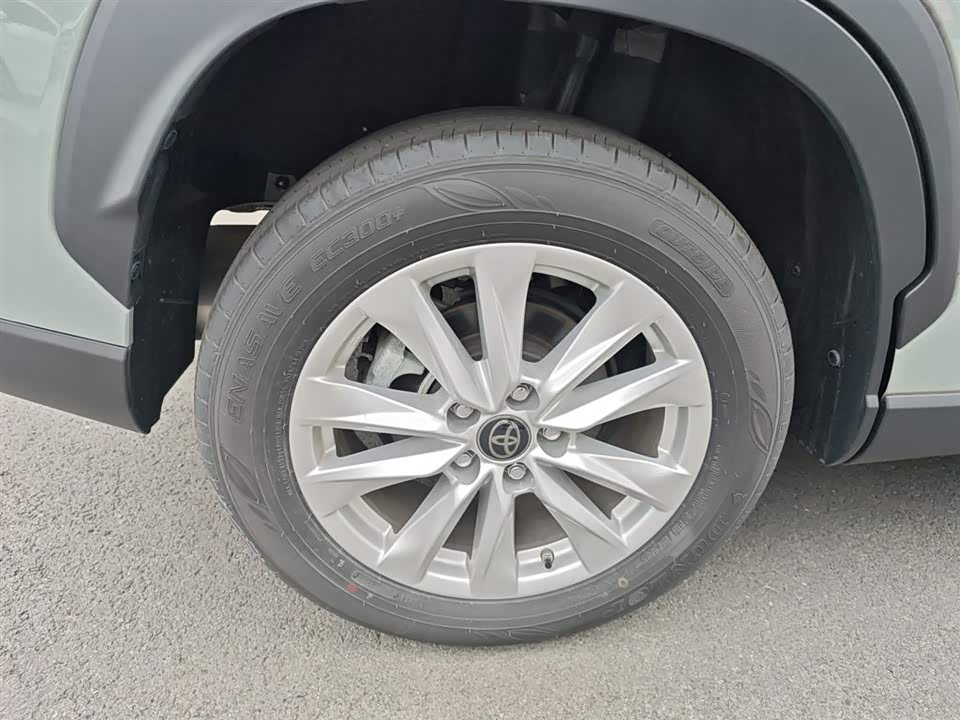 Toyota Corolla Sharp amplifier