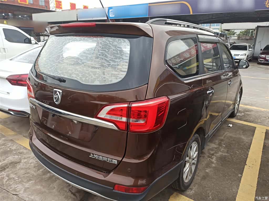 Wuling 730, 2017 7