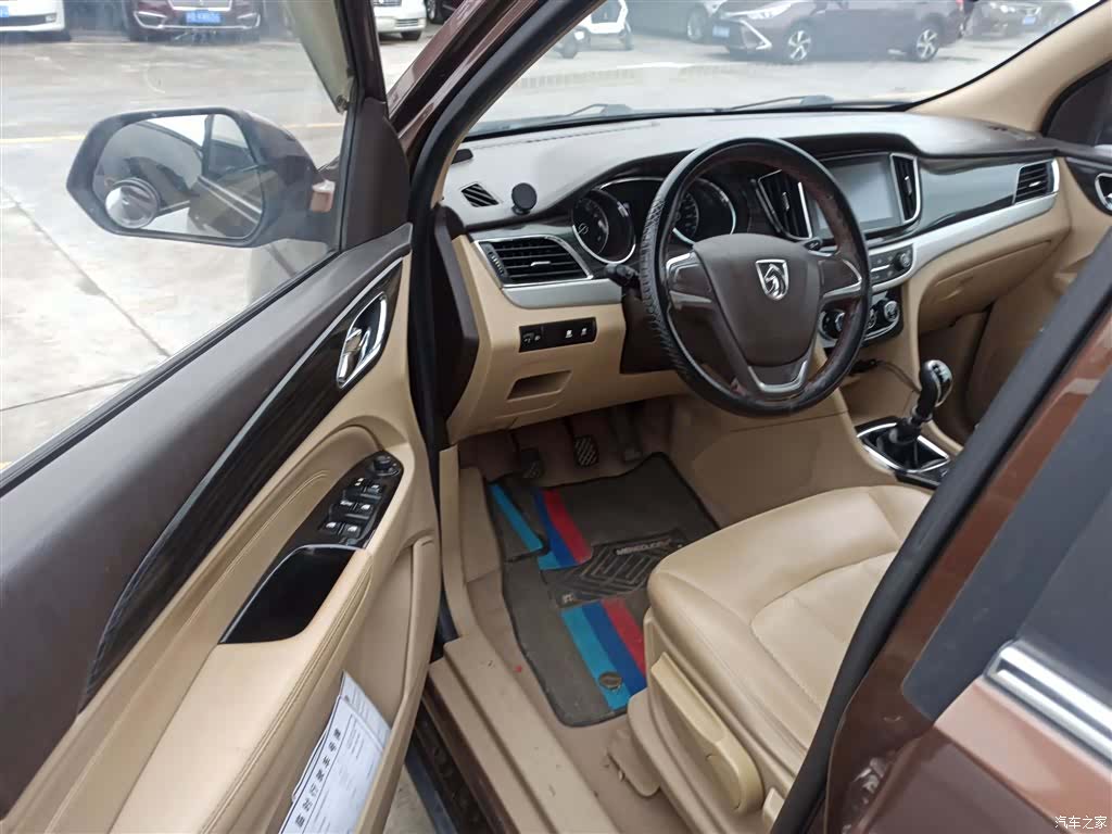 Wuling 730, 2017 16
