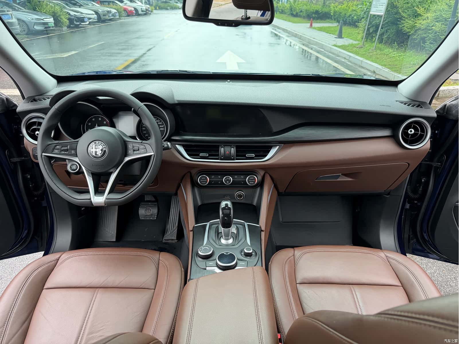 Alfa Romeo Stelvio, 2019 15