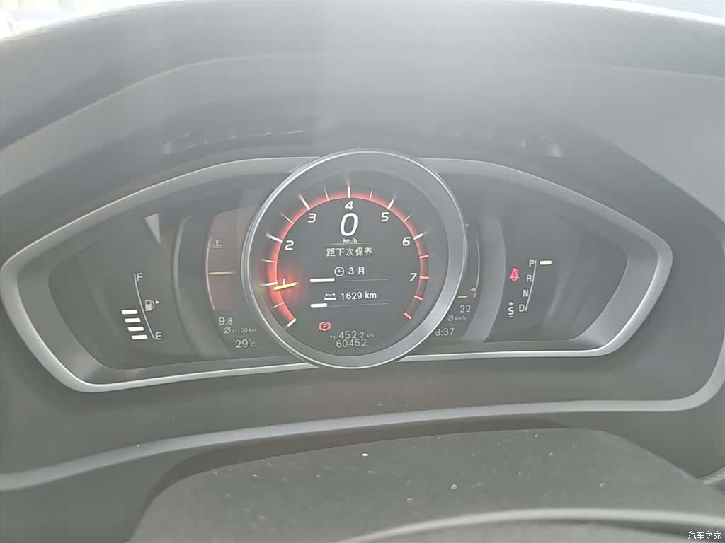 Volvo V40, 2018 12