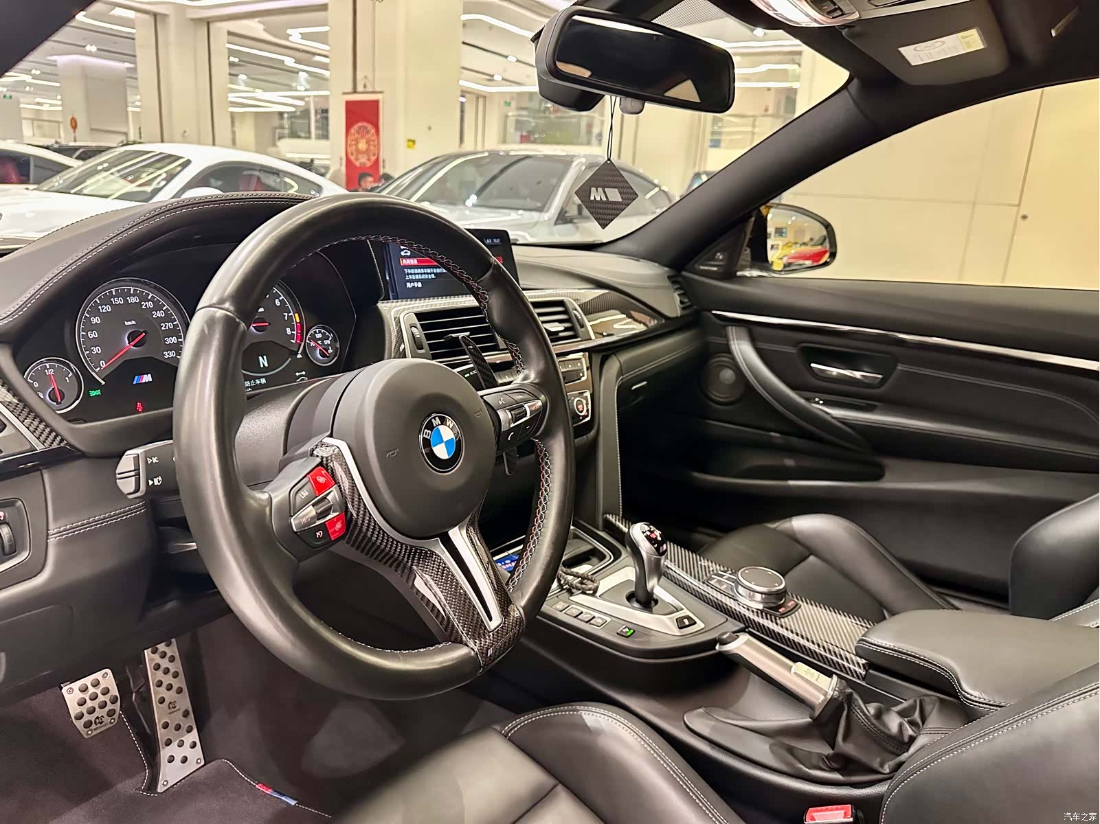 BMW M4, 2019 8