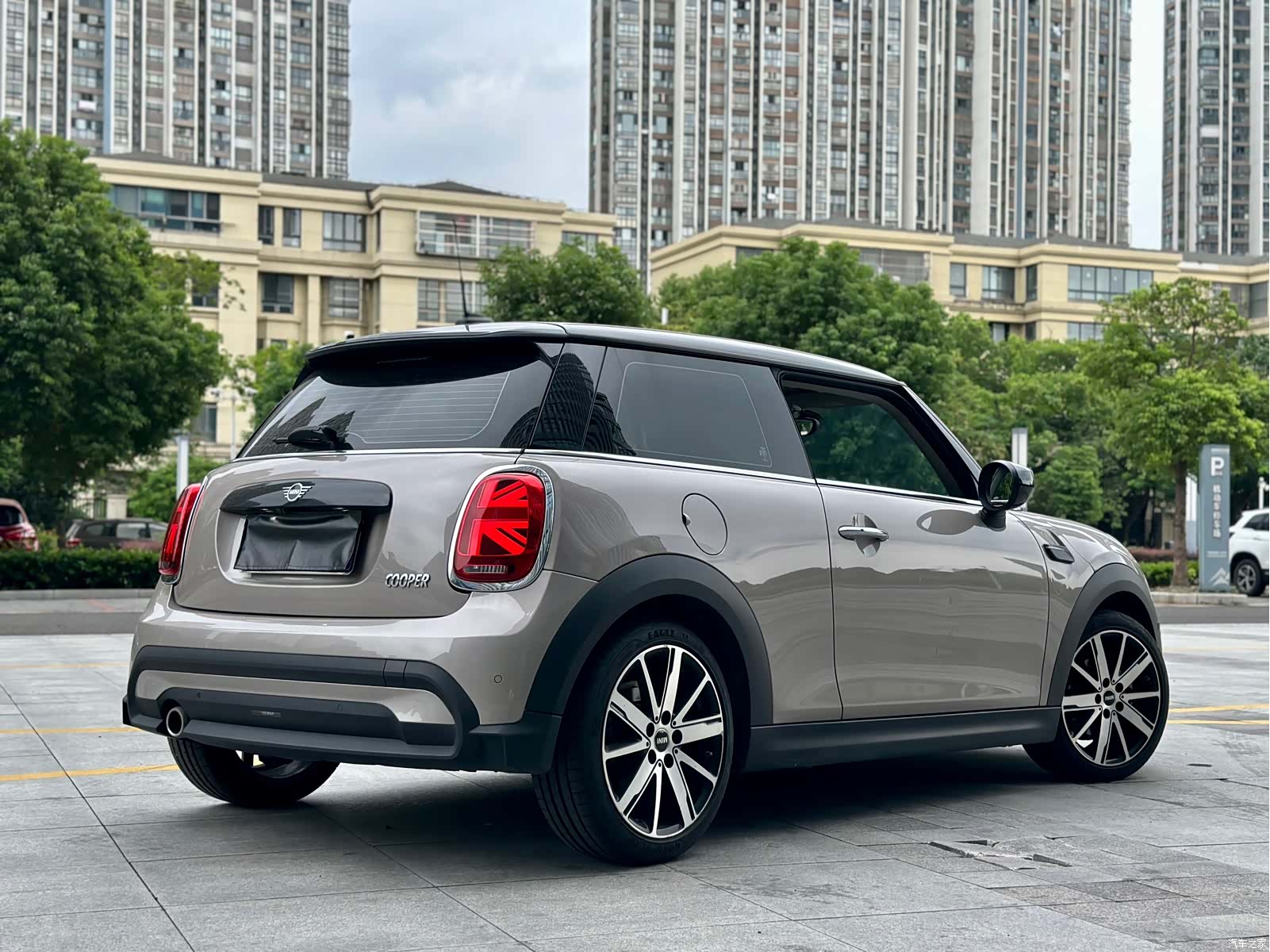 Mini Cooper, 2023 2