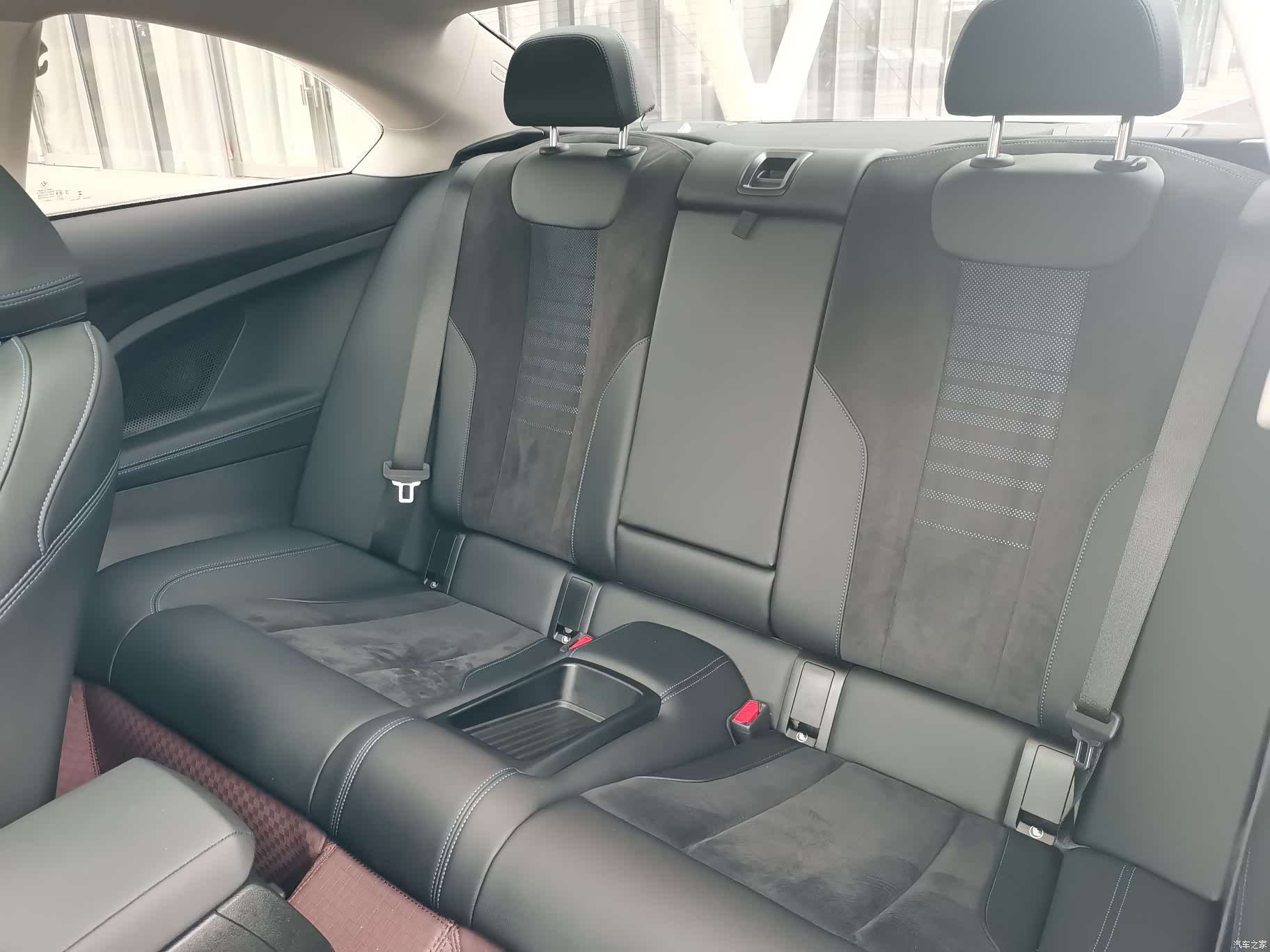 BMW 2 Series, 2024 11