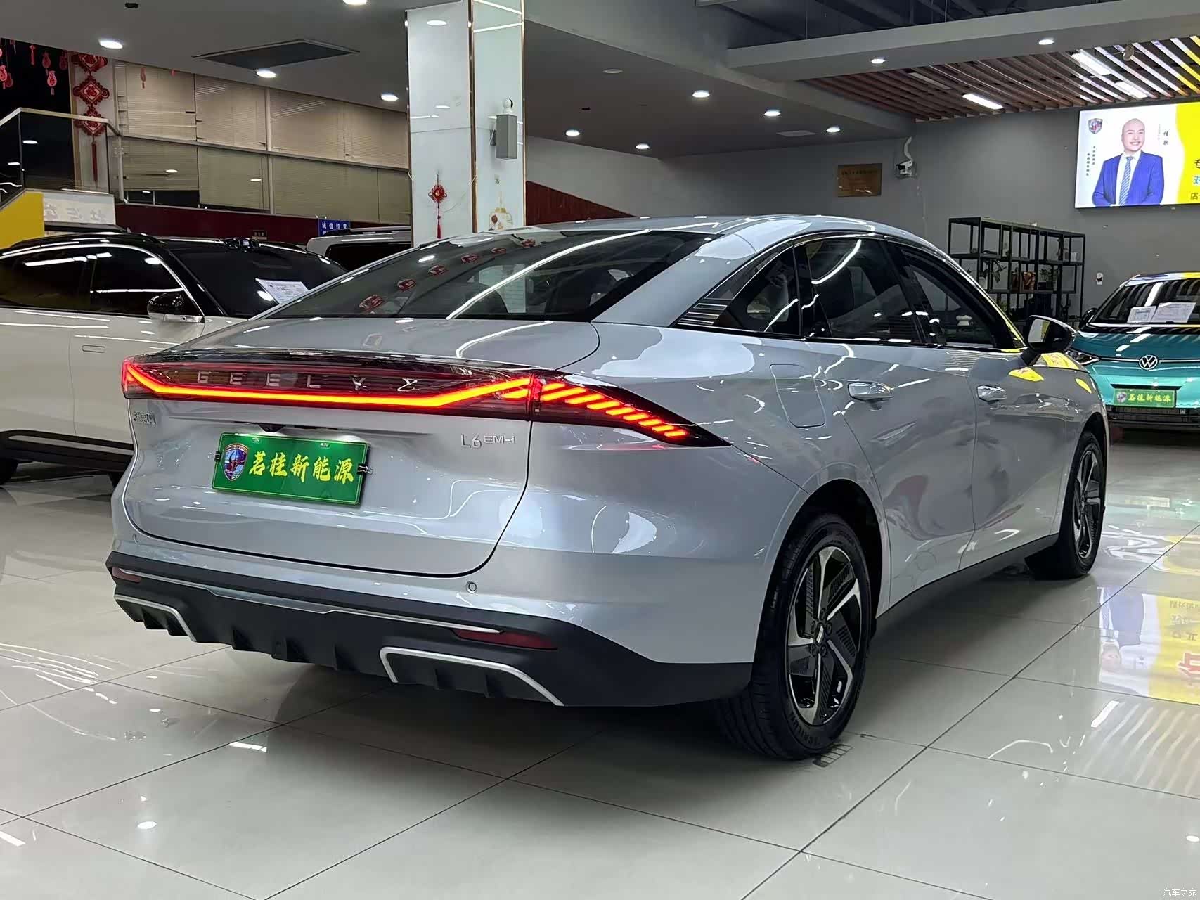 Geely Galaxy L6, 2025 16