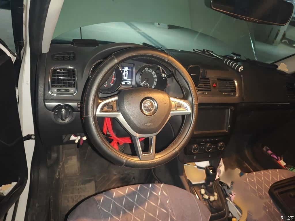 Skoda Yeti, 2017 3