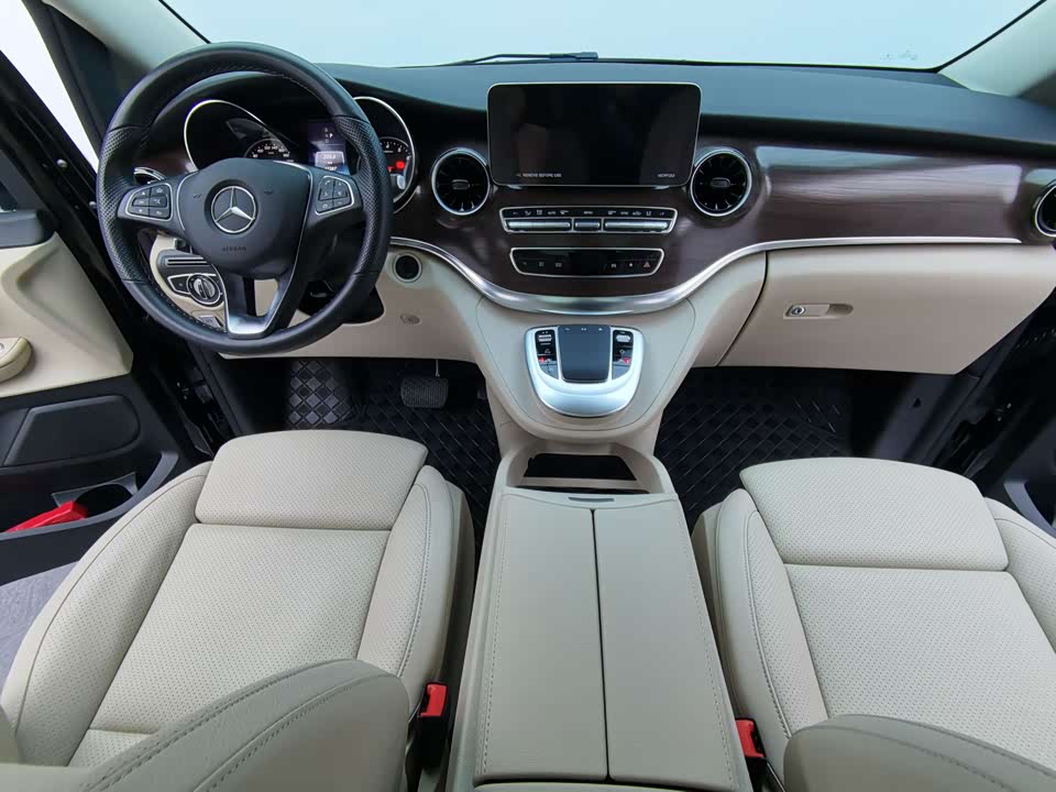 Mercedes-Benz V-class