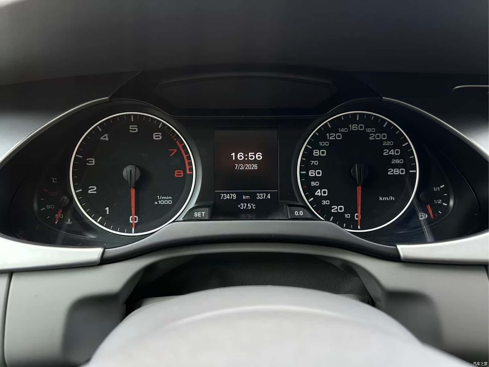 Audi A4L, 2011 14