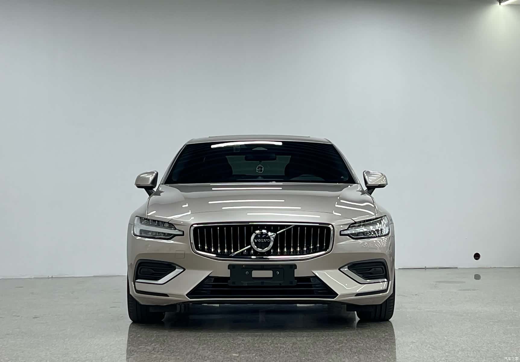 Volvo S60, 2022 6