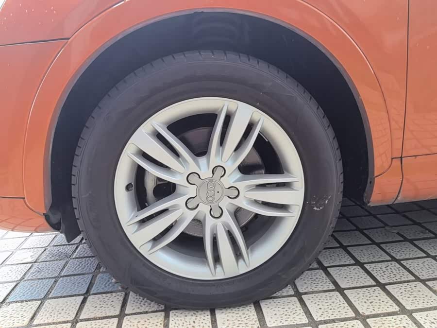 Audi Q3 2015, фото 23