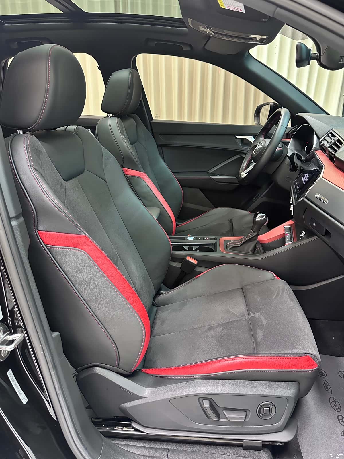 Audi Q3, 2022 12