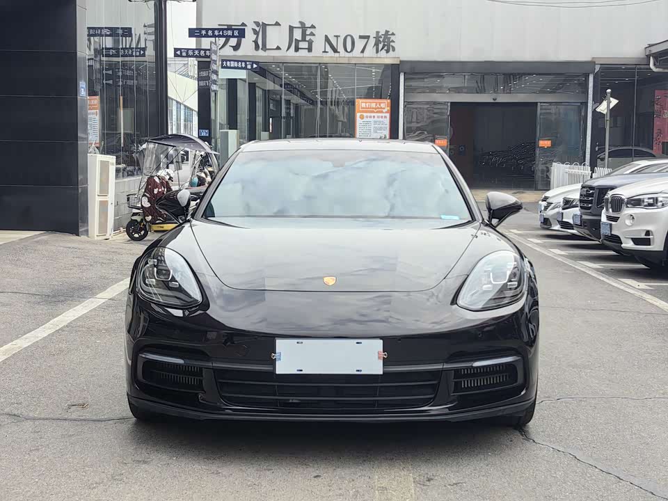 Porsche Panamera