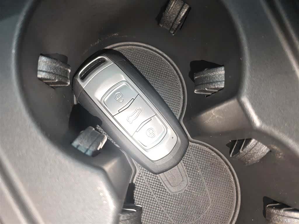 Geely Boyue, 2019 17