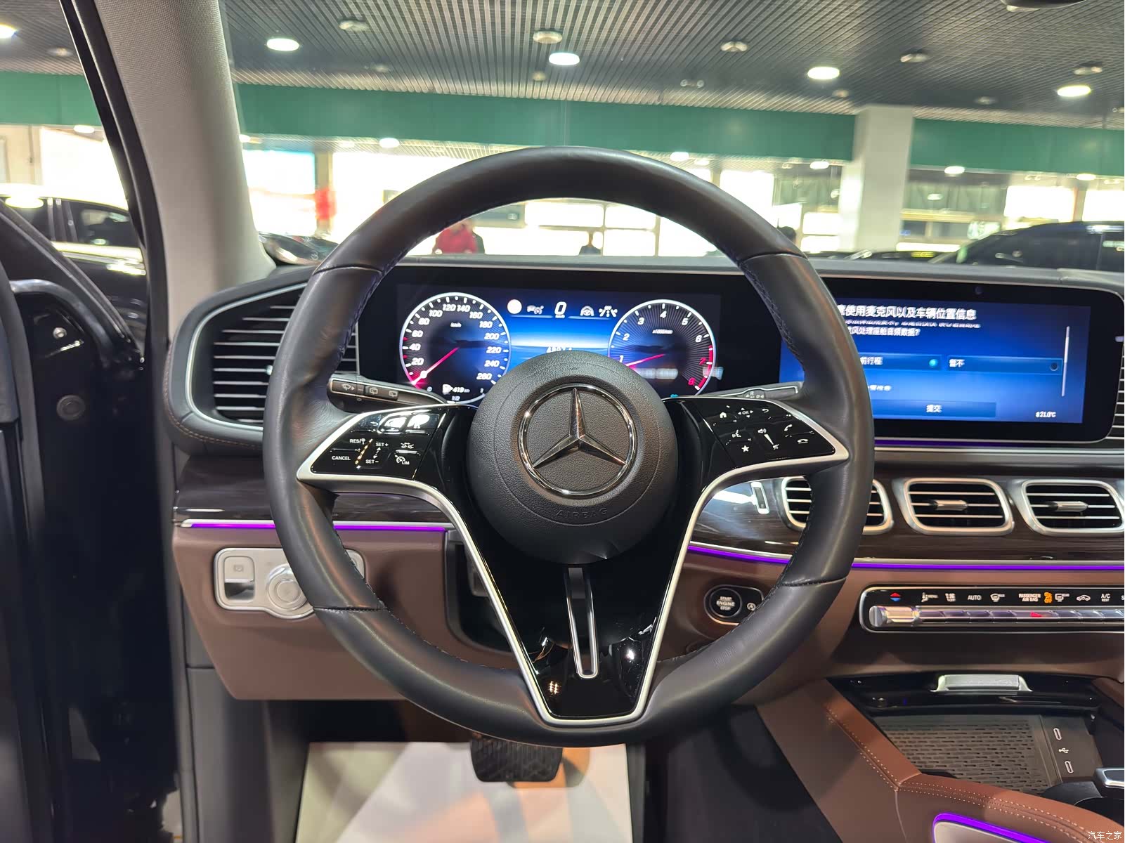 Mercedes-Benz GLE, 2025 все фото