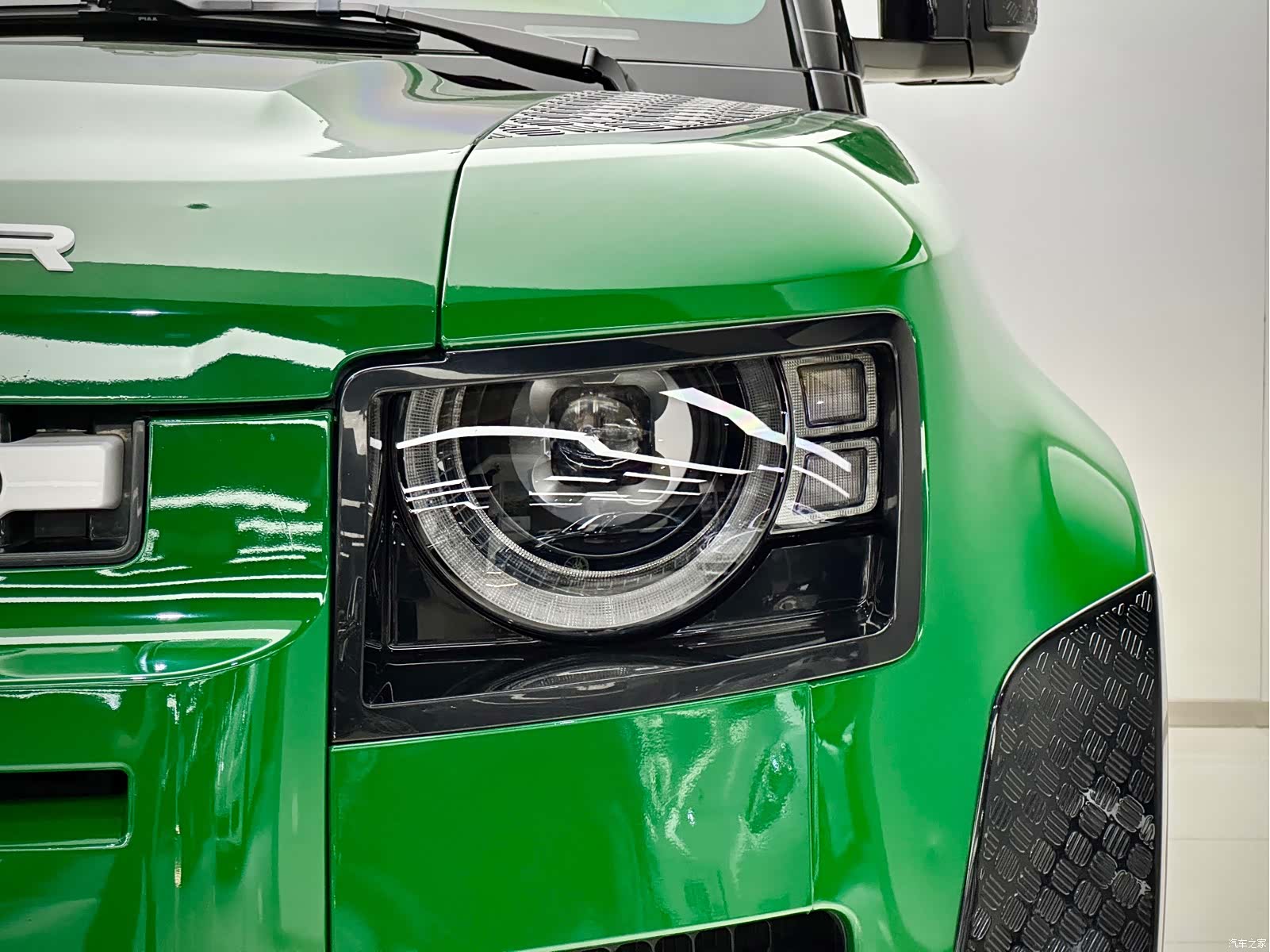 Land Rover Defender, 2023 9