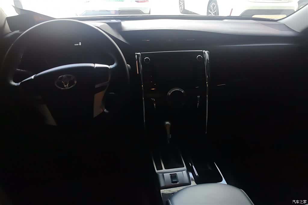 Toyota 2.5V, 2016 12