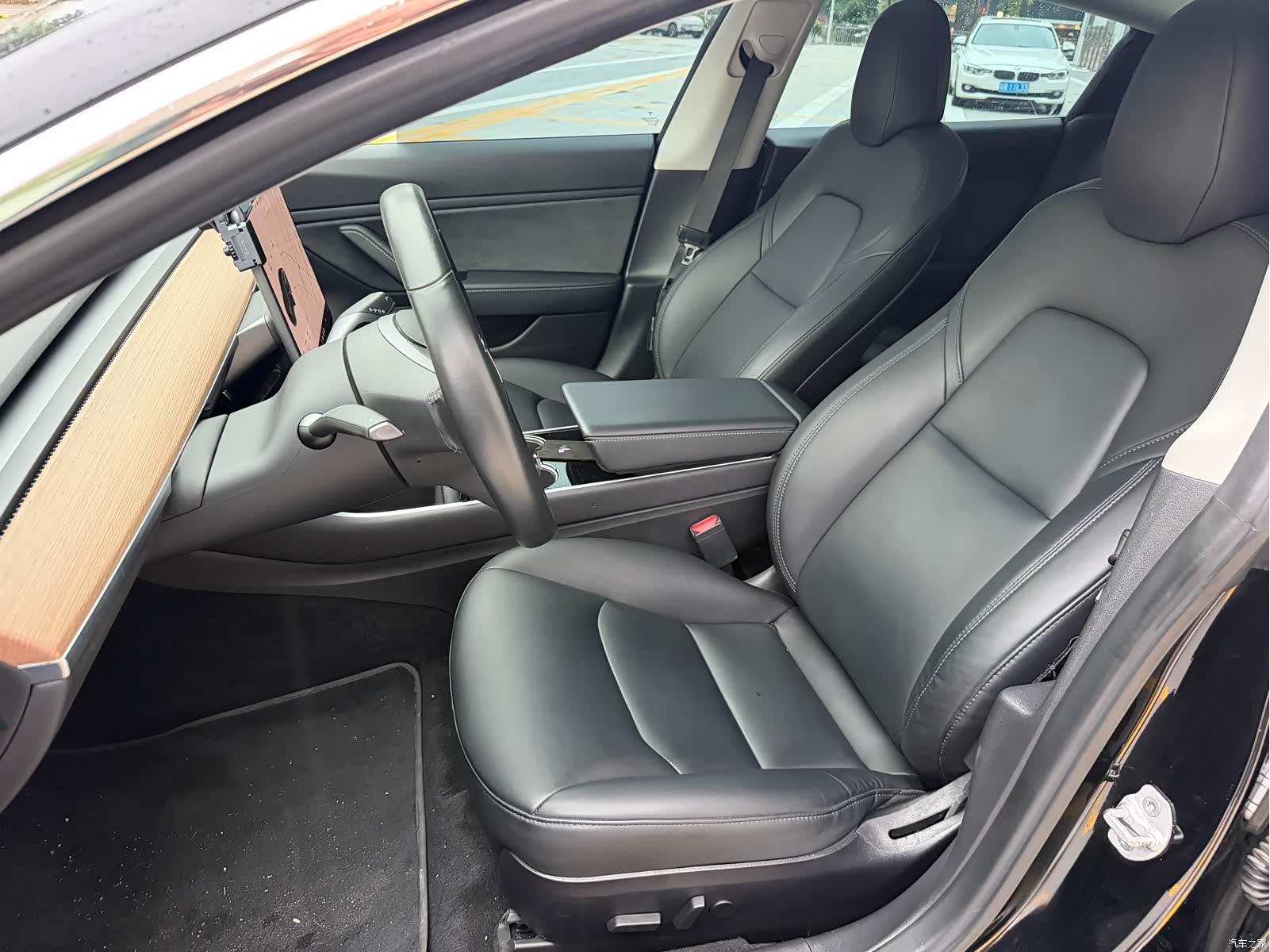 Tesla Model 3, 2019 7