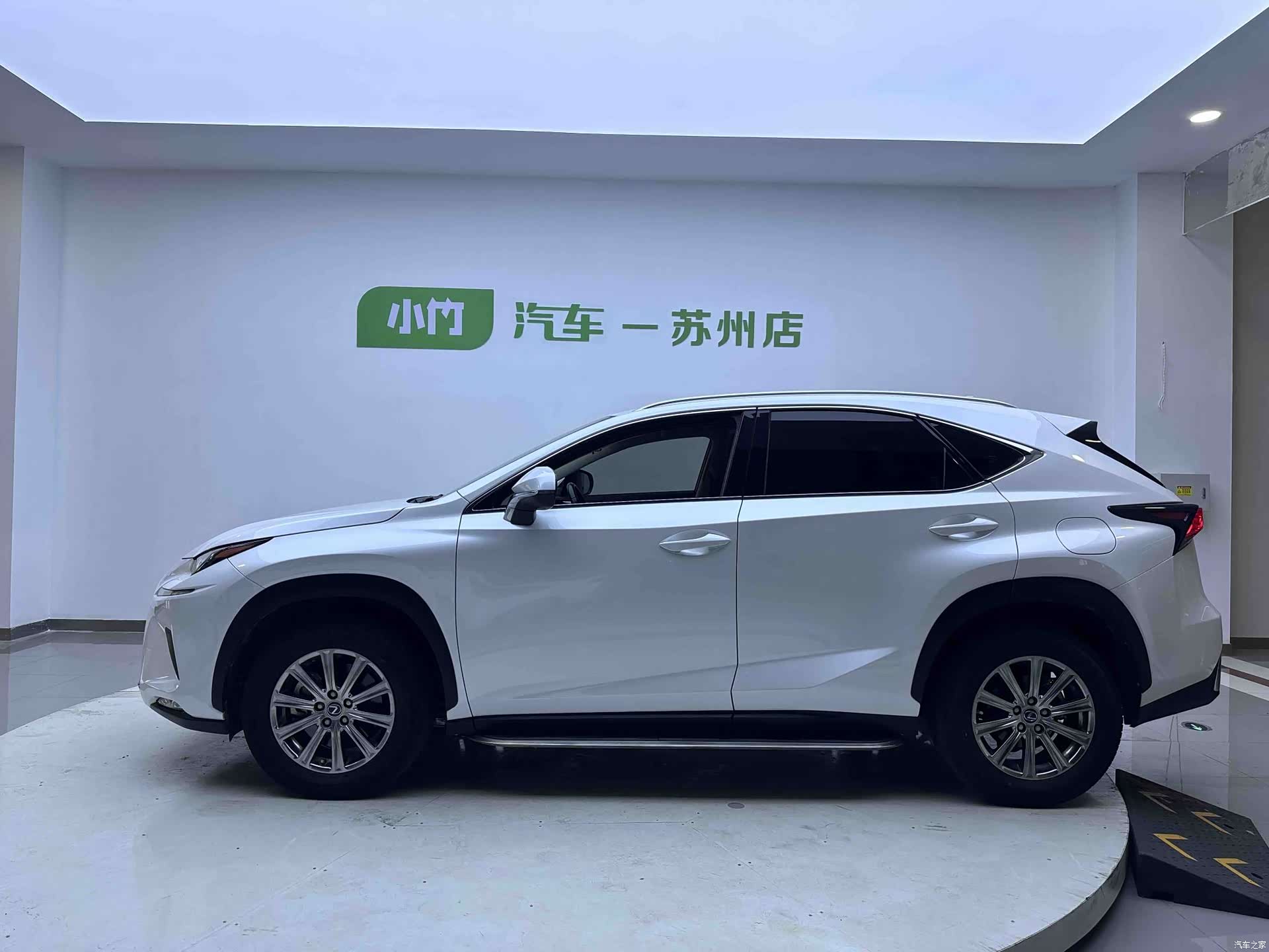 Lexus NX, 2021 8