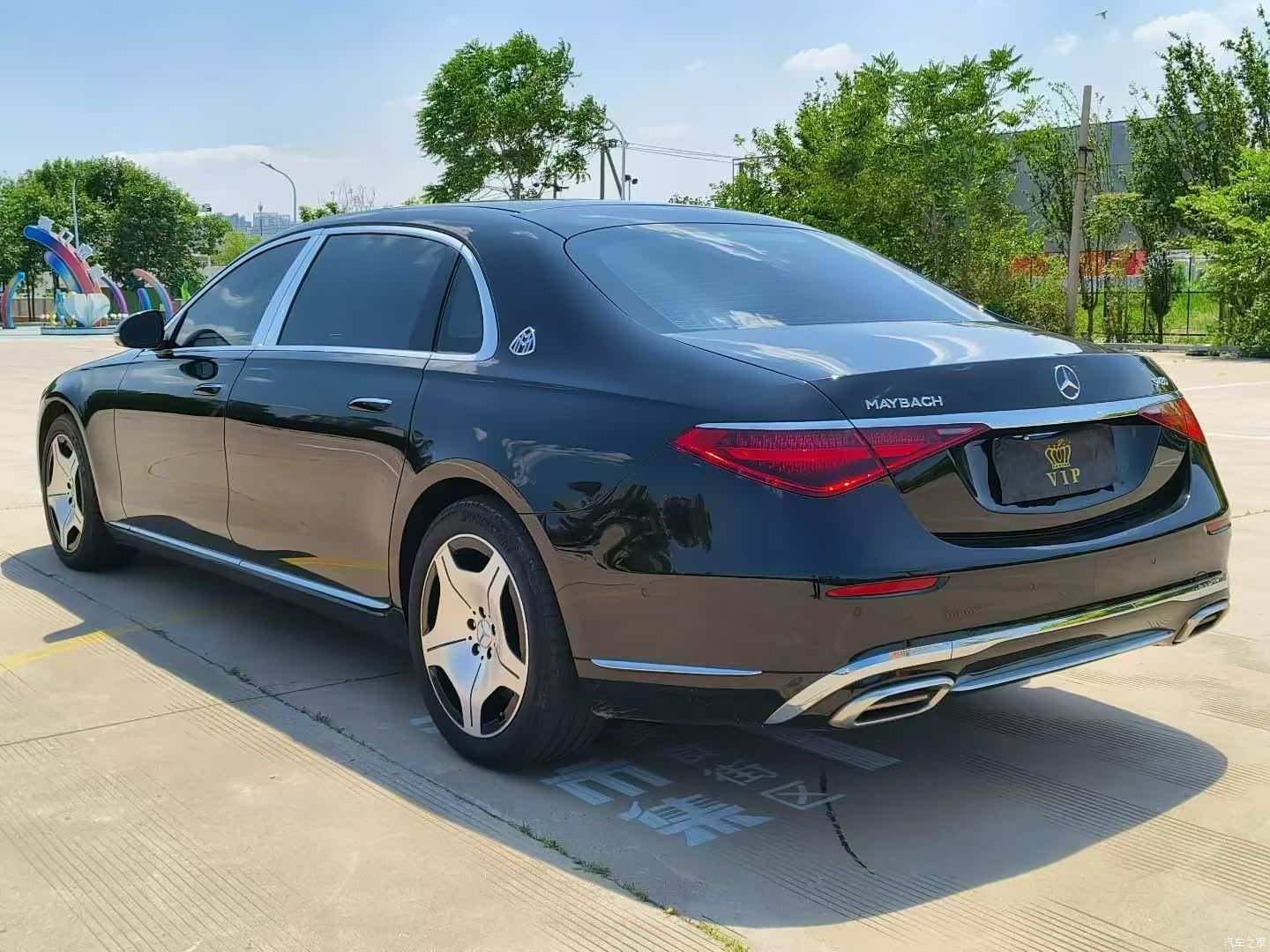 Maybach S-Class, 2023 4