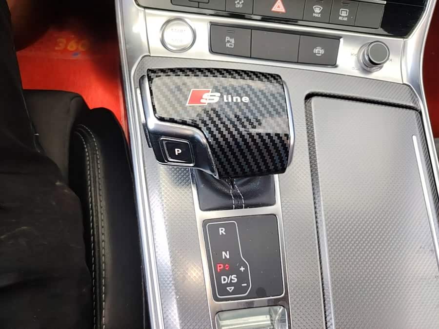 Audi A6L 2020, фото 9