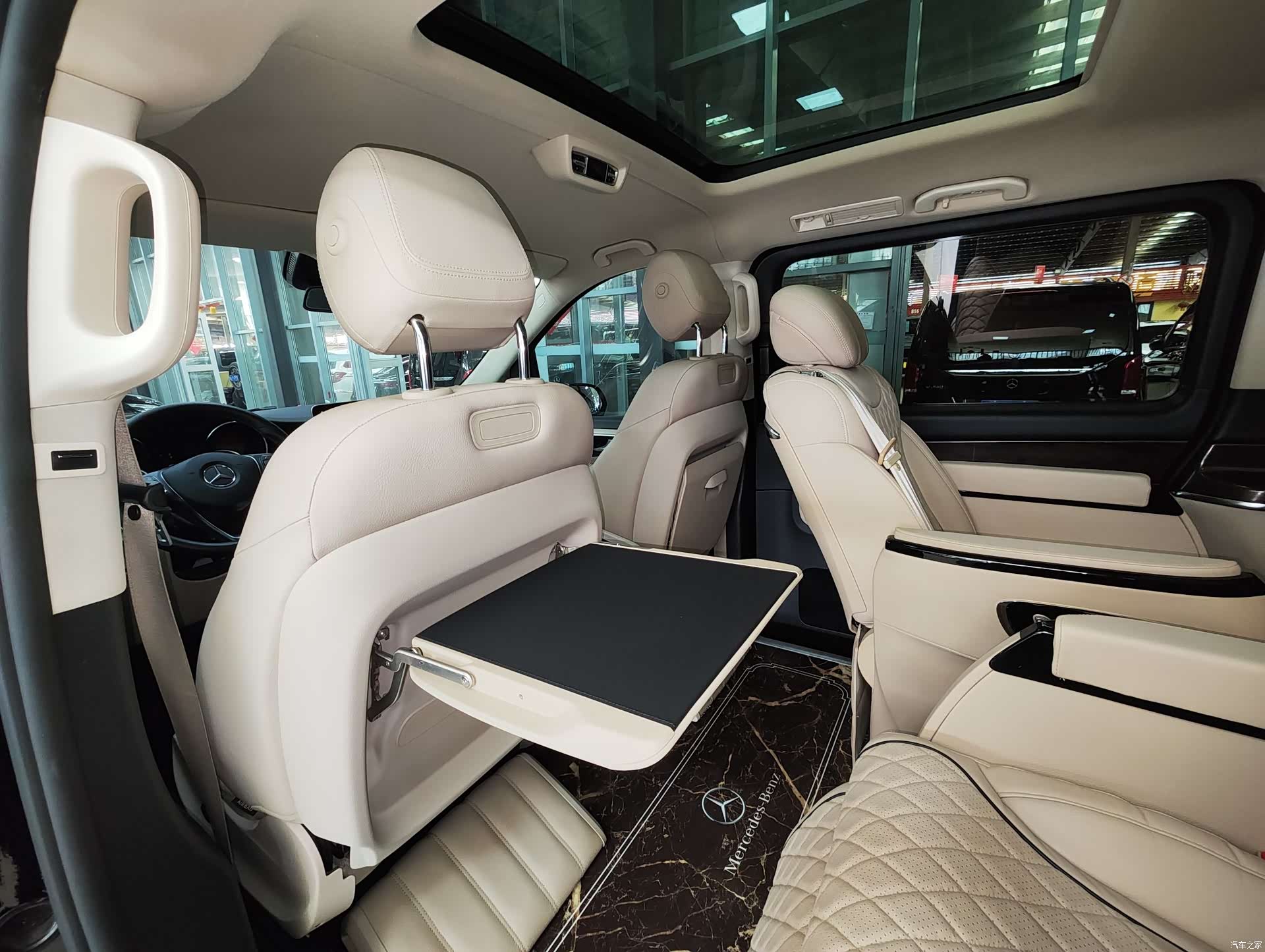 Mercedes-Benz V-Class, 2022 25