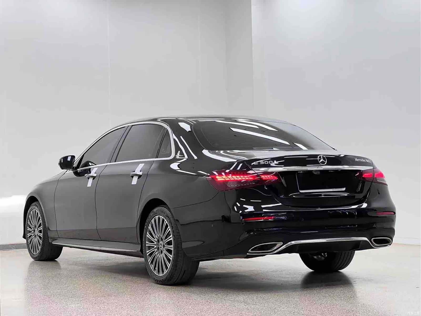 Mercedes-Benz E-Class, 2023 все фото