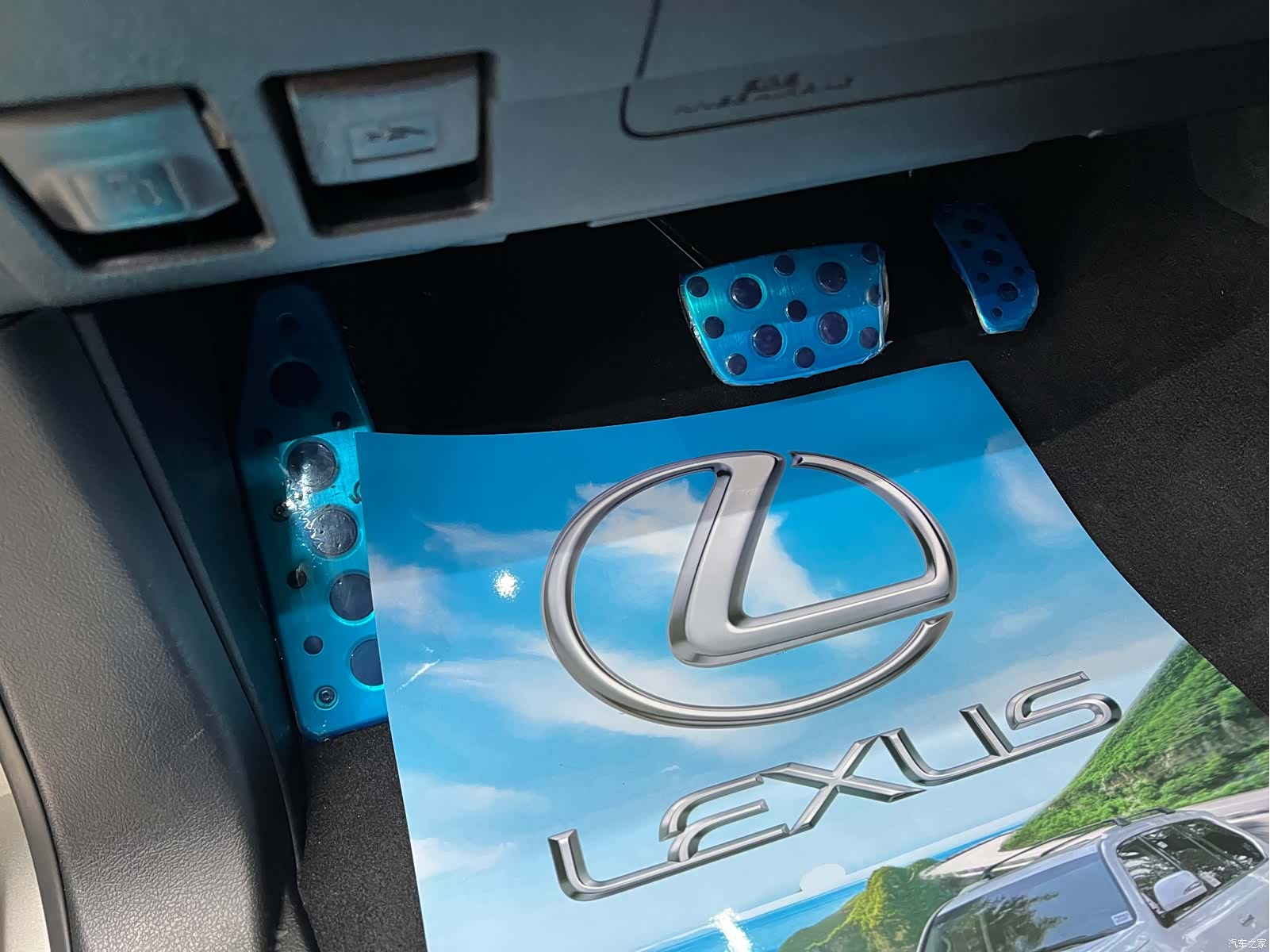 Lexus LX, 2019 15