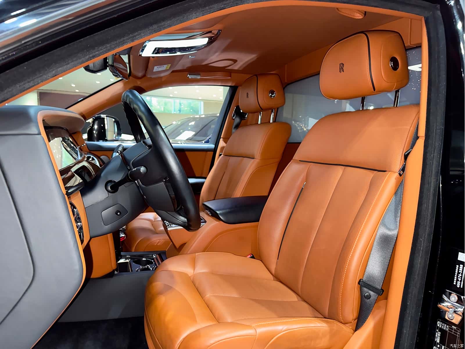 Rolls-Royce Phantom, 2020 14