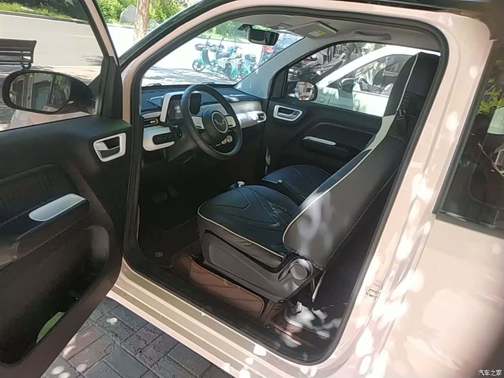 Wuling MINIEV, 2024 16