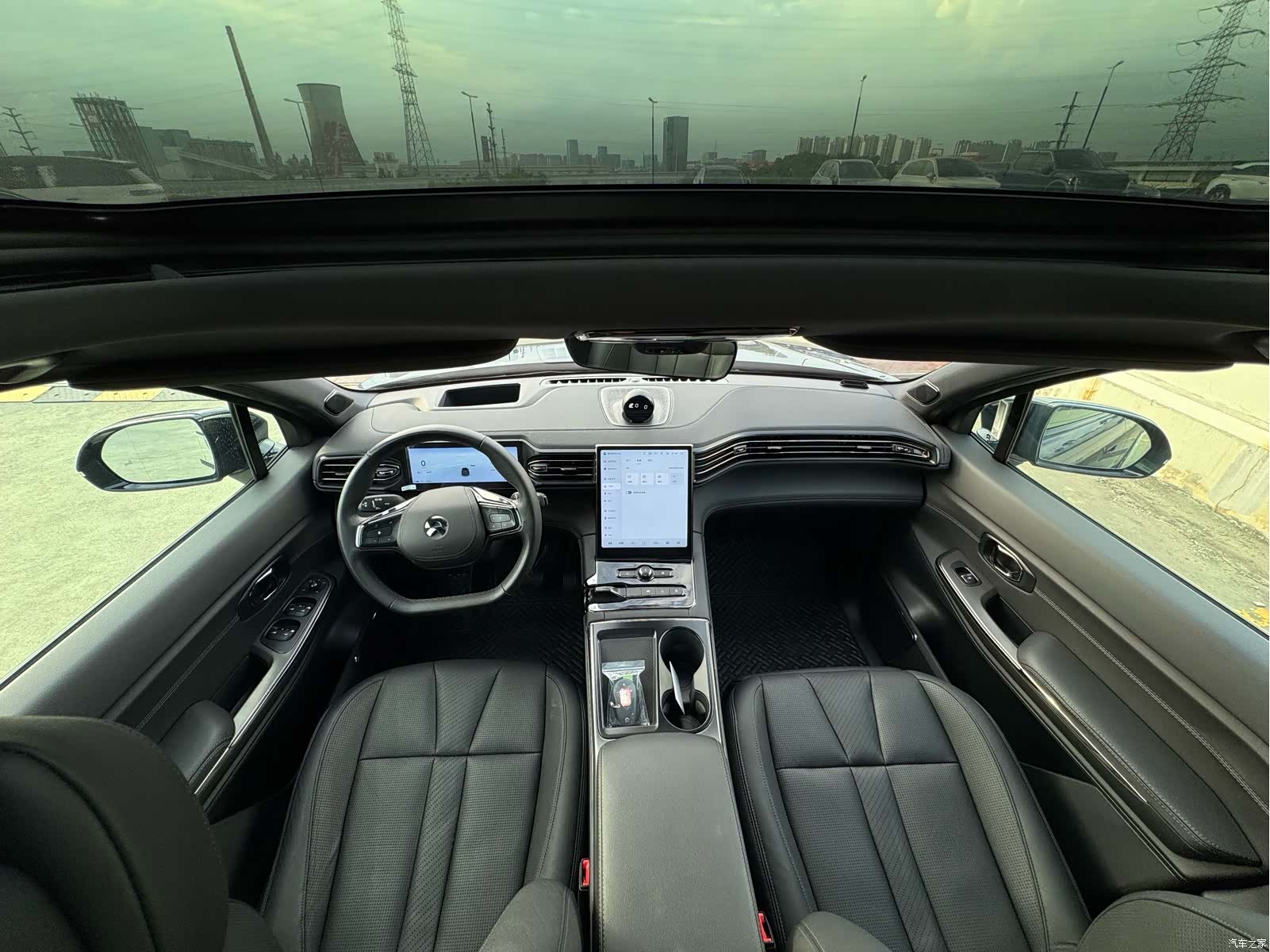 NIO ES8, 2022 14