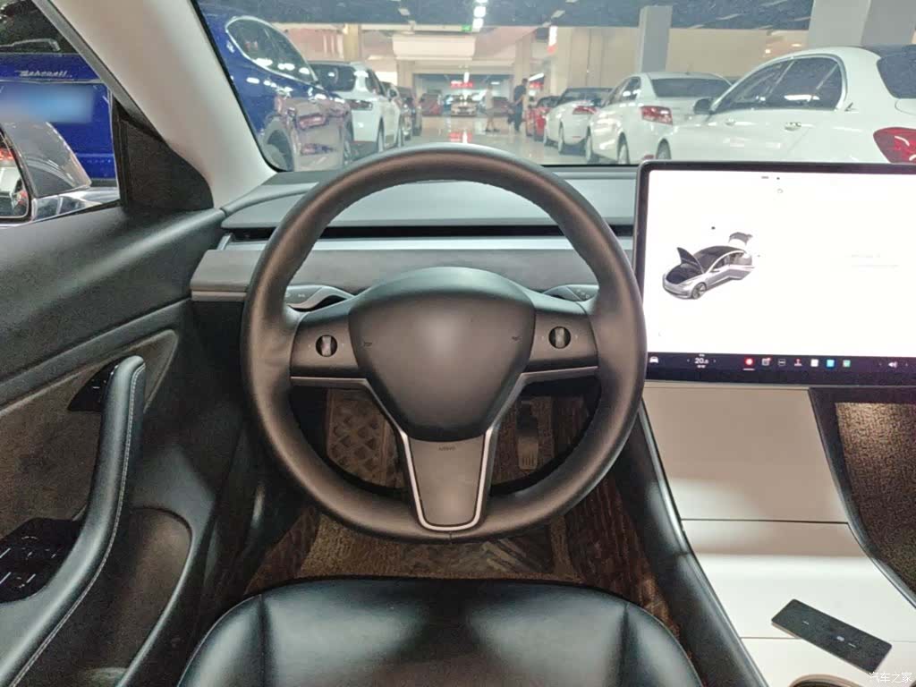Tesla Model 3, 2019 7