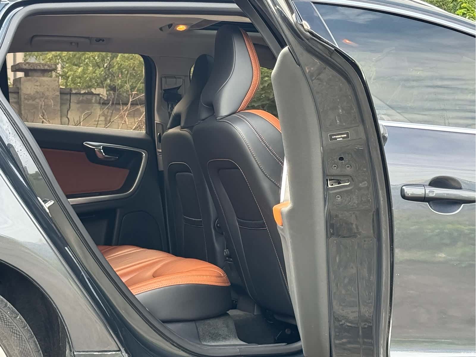 Volvo V60, 2014 15