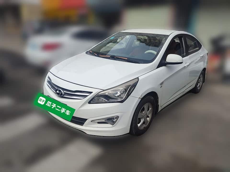 Hyundai Rena
