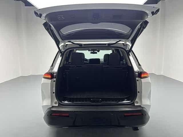 Nissan Exploring the land