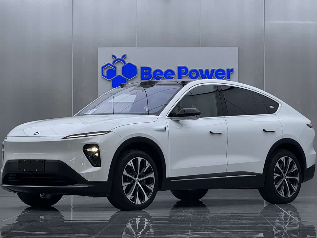 NIO EC7