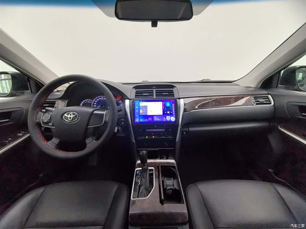 Toyota Camry, 2017 все фото