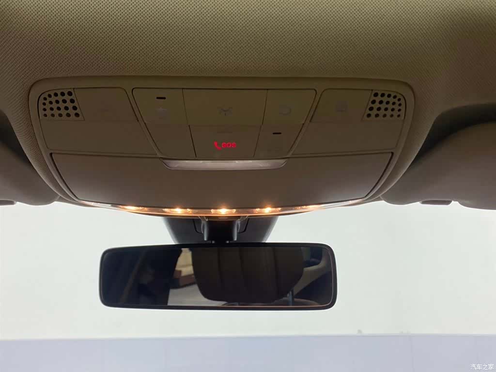 Mercedes-Benz E-Class, 2023 27