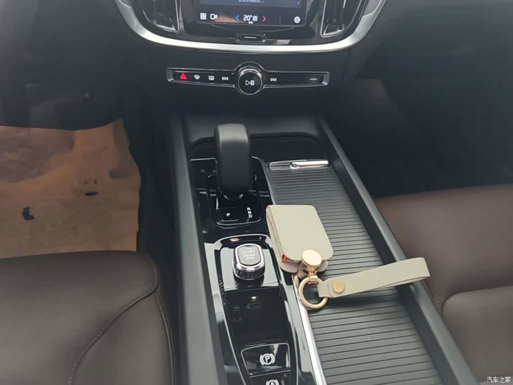Volvo S60, 2023 14