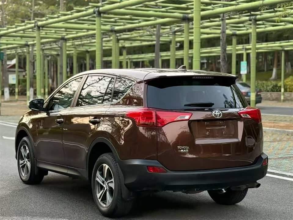 Toyota RAV4 Rongfang