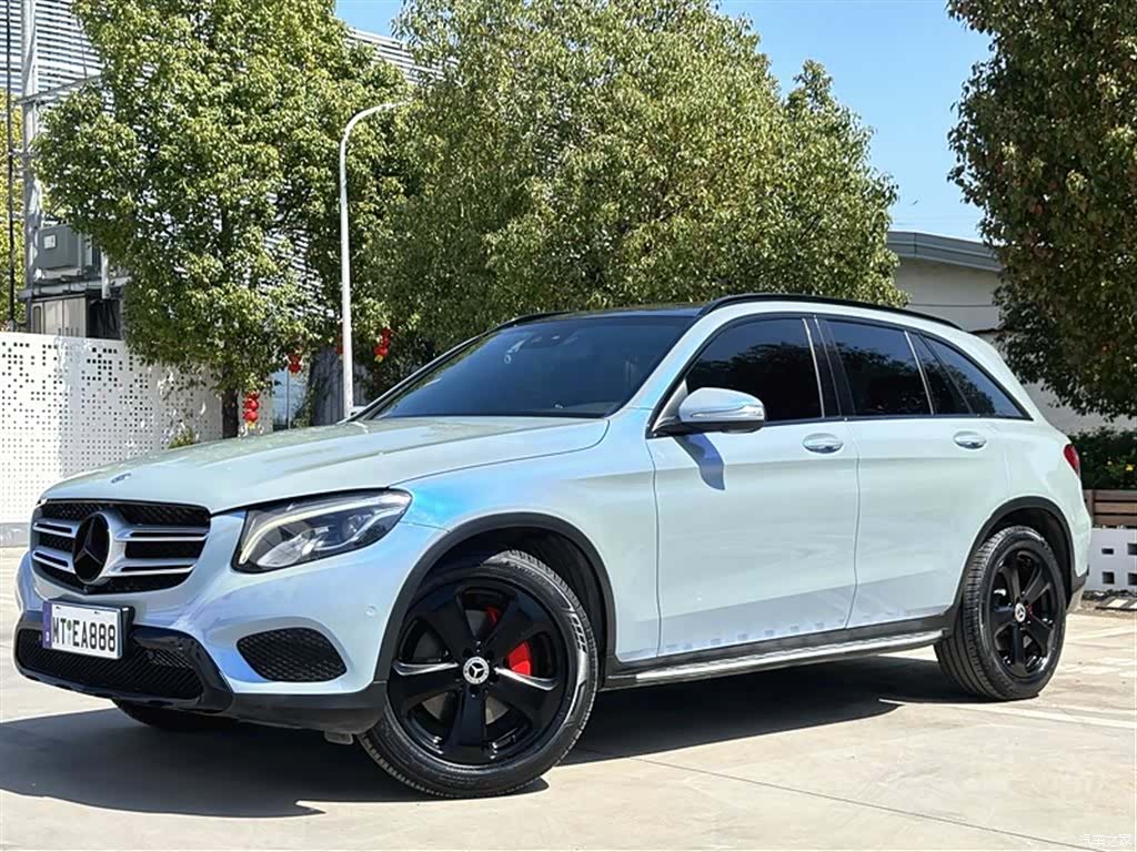 Mercedes-Benz GLC, 2016 1