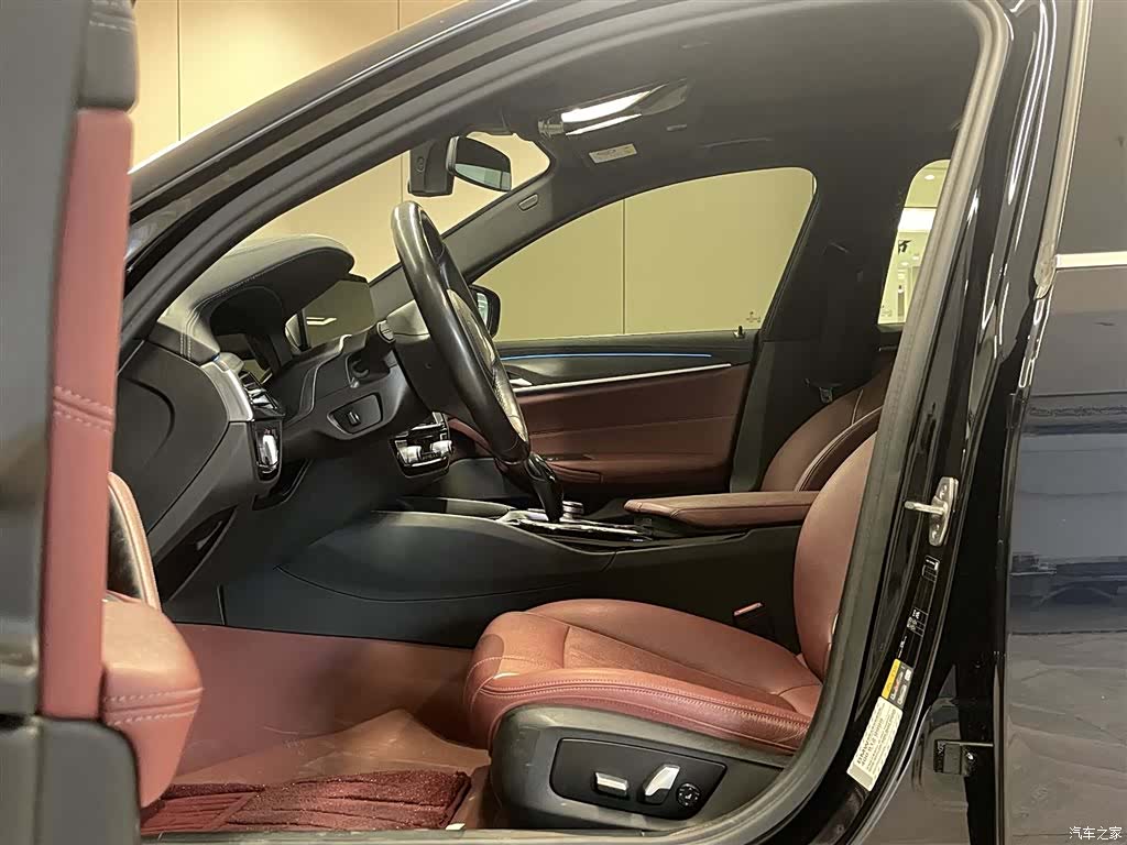 BMW 5 Series, 2021 16