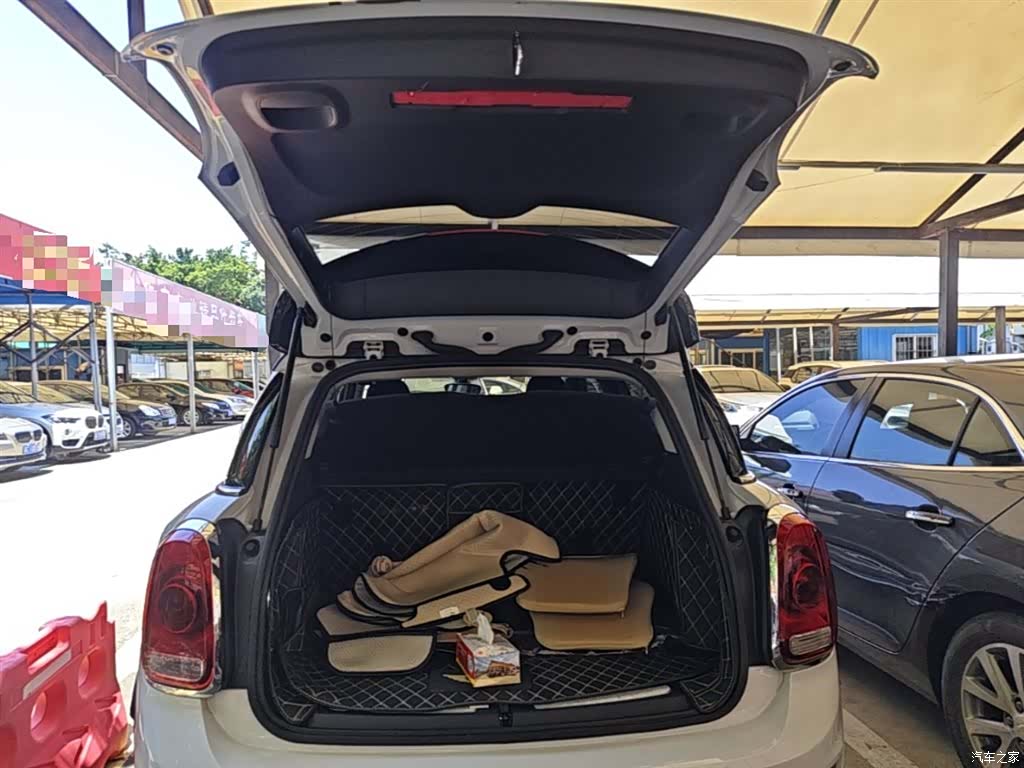 Mini Countryman, 2019 19
