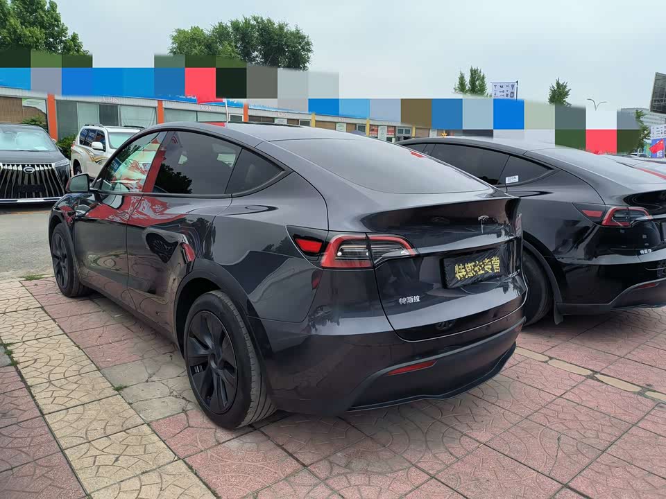 Tesla Model Y Tesla Model Y