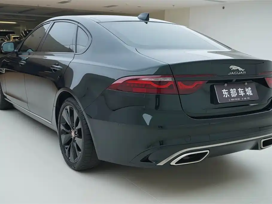 Jaguar XFL