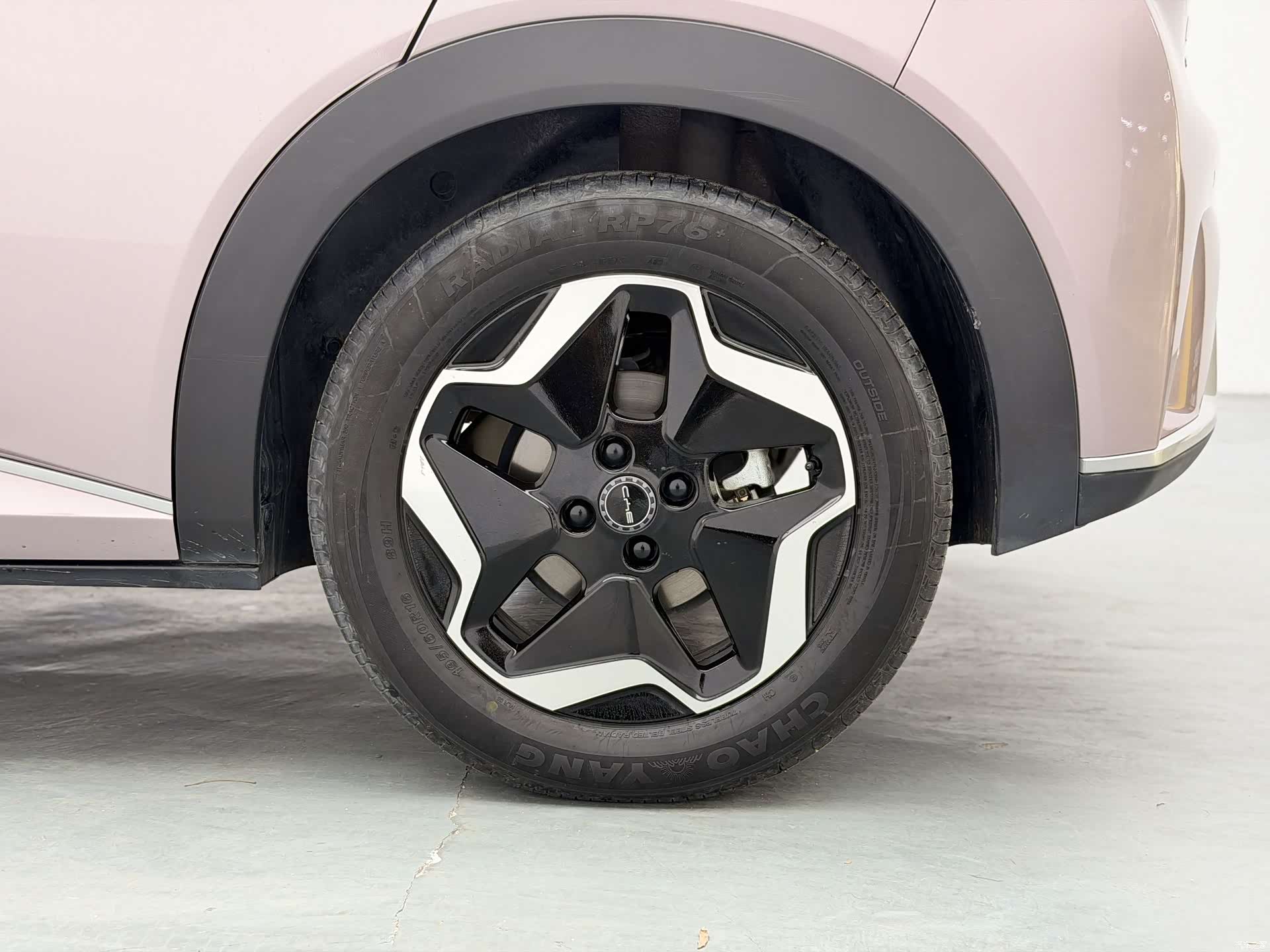 BYD Dolphin, 2022 17