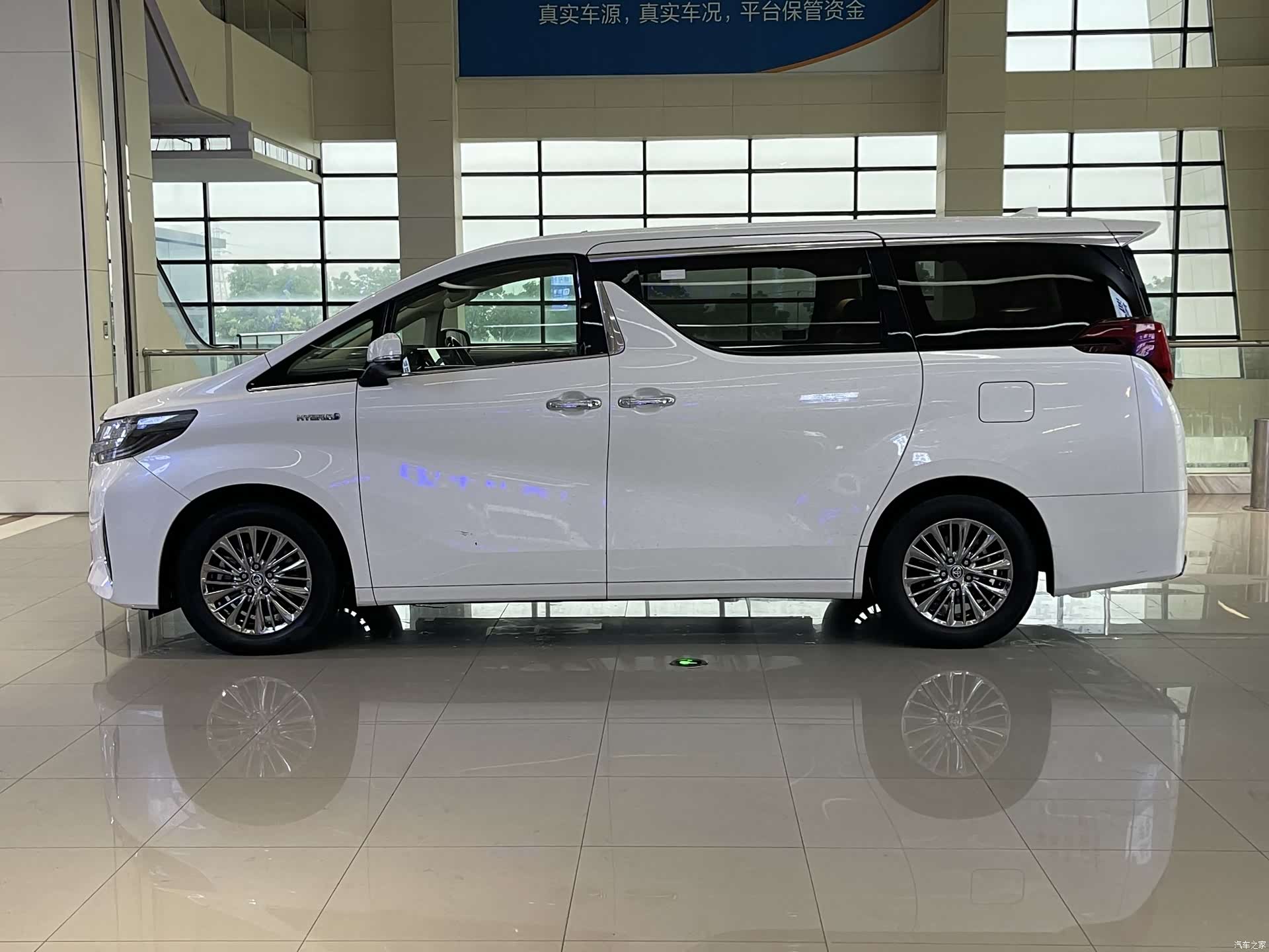 Toyota Alphard, 2020 15
